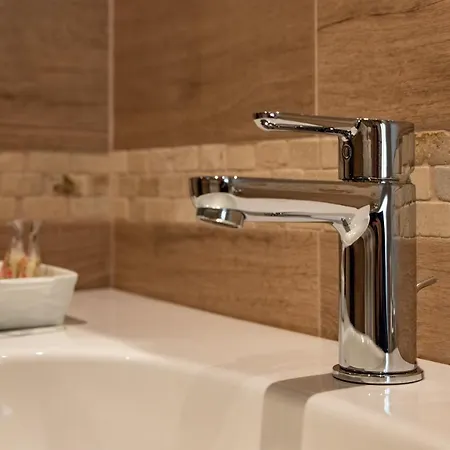 Nana 4* سانريمو