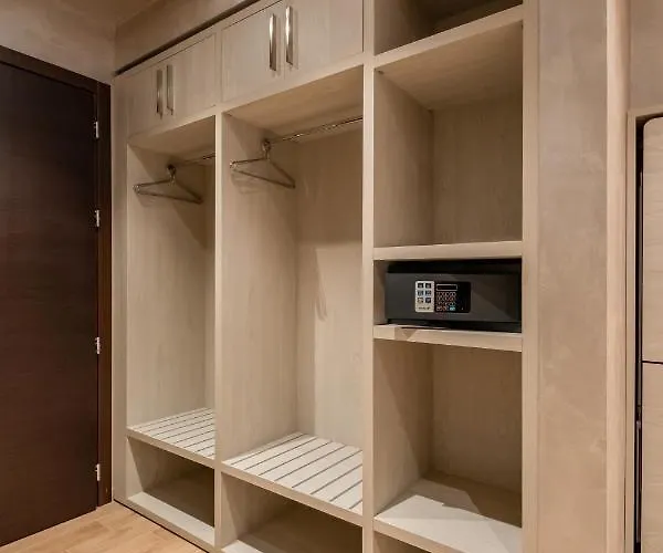 Πανσιόν Nana 4*